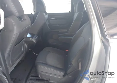 2016 Chevrolet Traverse 1Lt z USA, uszkodzony, nr VIN 1GNKRGKD3GJ262548